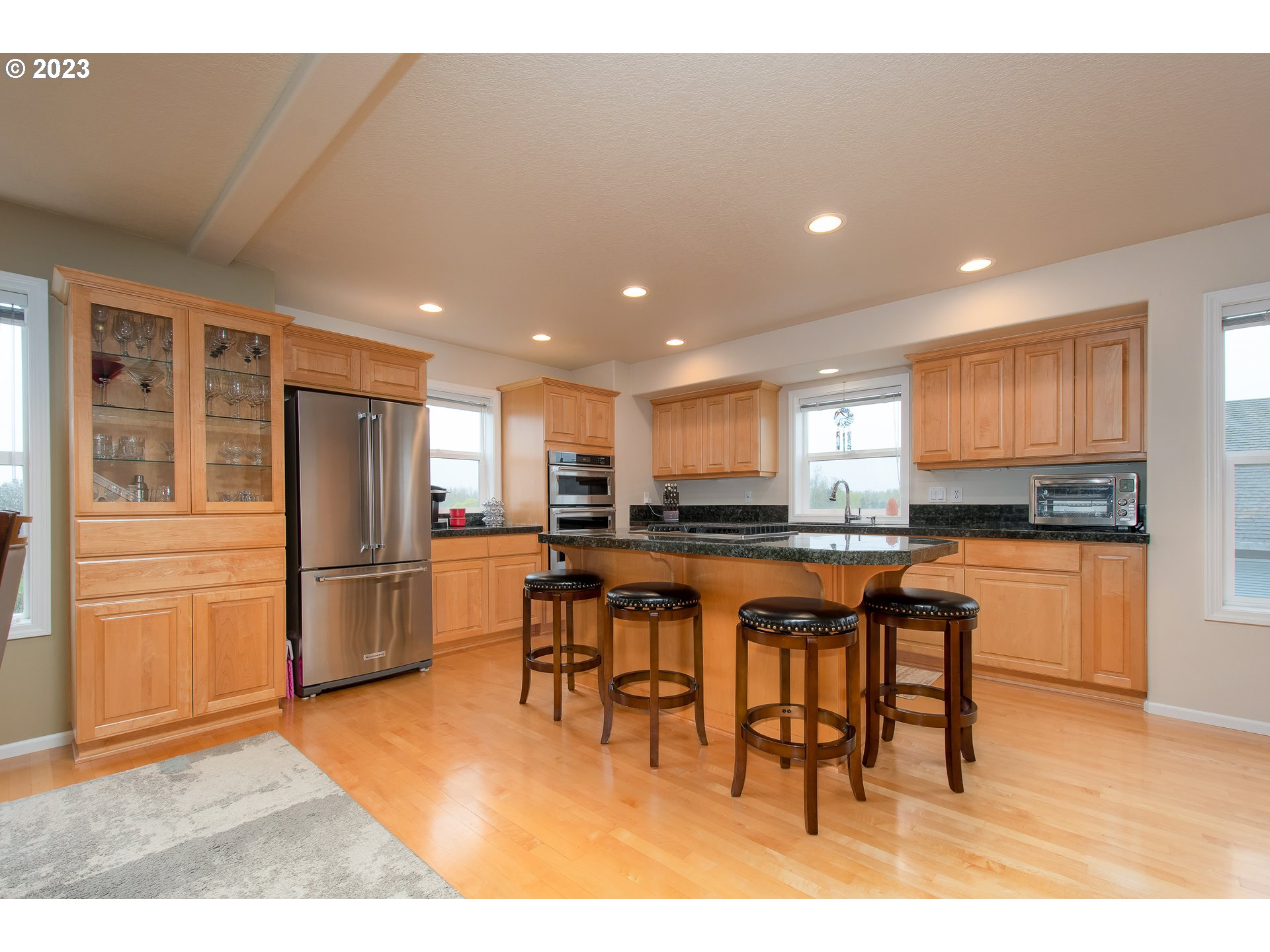 552 Northeast Bridgeton Road Portland, OR 97211 - Photo 21 of 47 Gallery Image 21