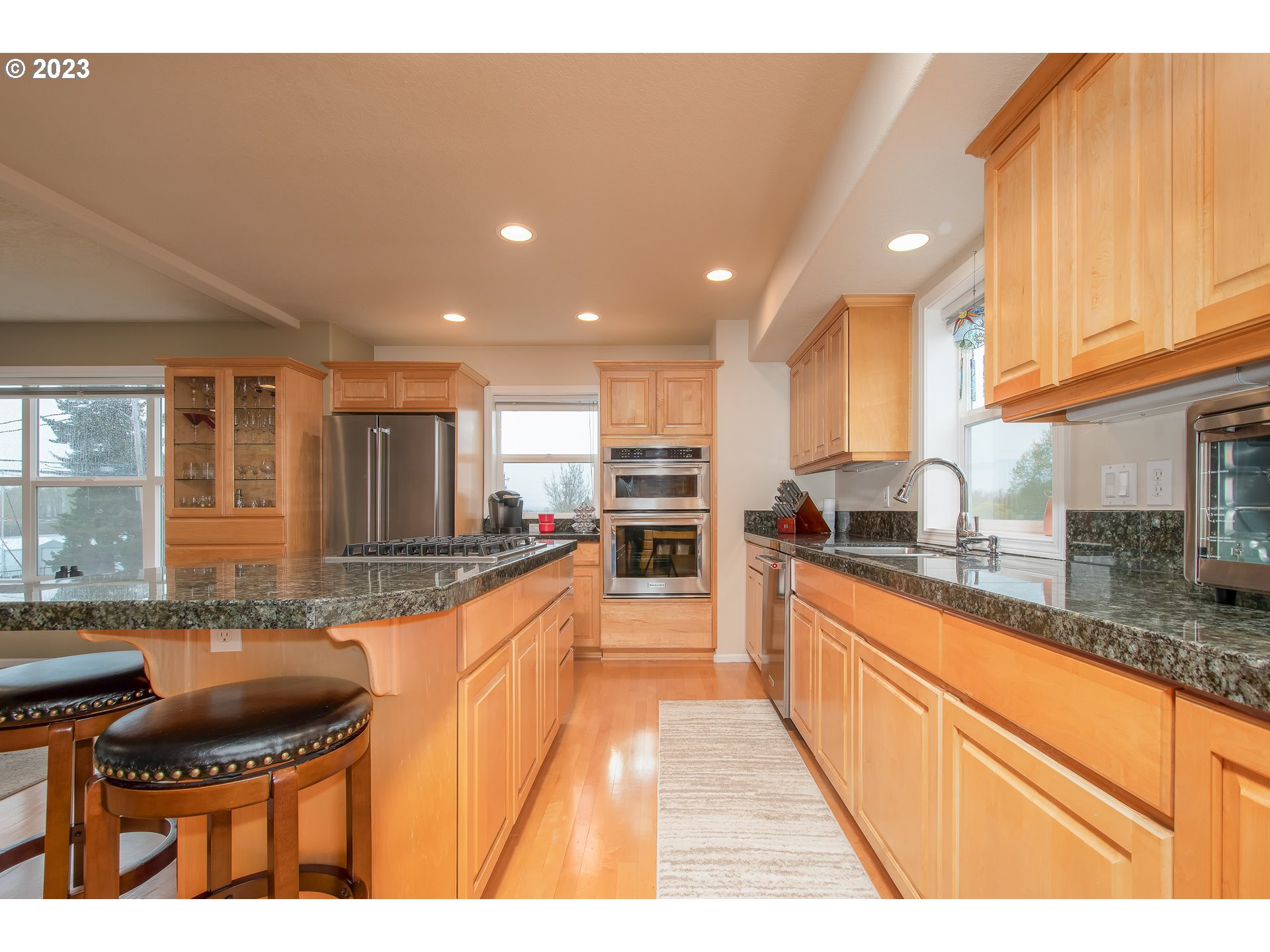 552 Northeast Bridgeton Road Portland, OR 97211 - Photo 25 of 47 Gallery Image 25