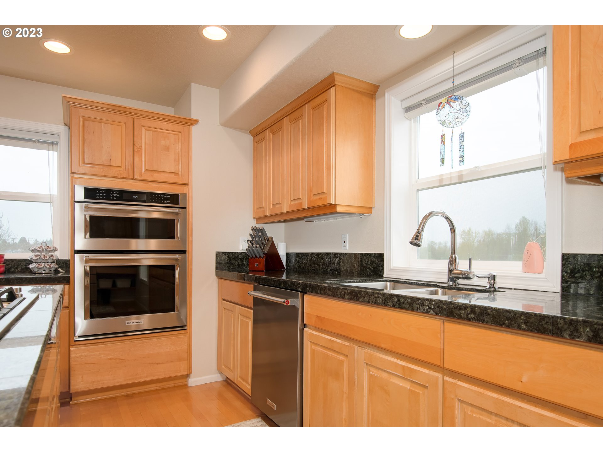 552 Northeast Bridgeton Road Portland, OR 97211 - Photo 26 of 47 Gallery Image 26