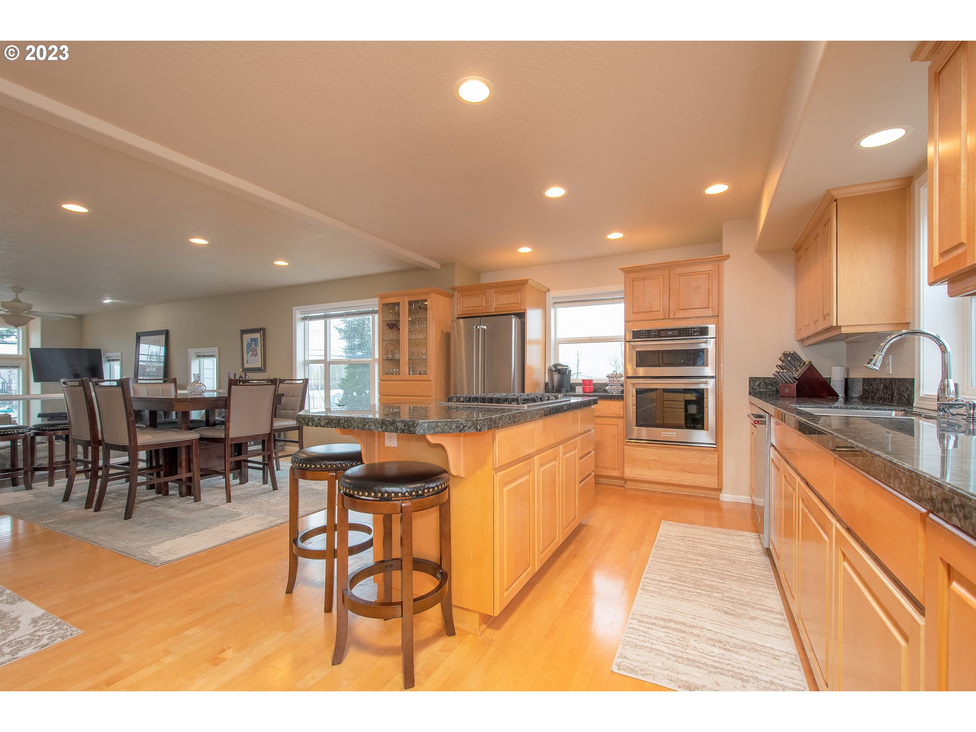 552 Northeast Bridgeton Road Portland, OR 97211 - Photo 27 of 47 Gallery Image 27