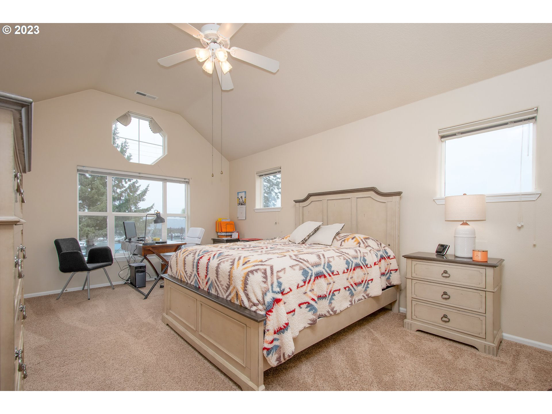 552 Northeast Bridgeton Road Portland, OR 97211 - Photo 29 of 47 Gallery Image 29