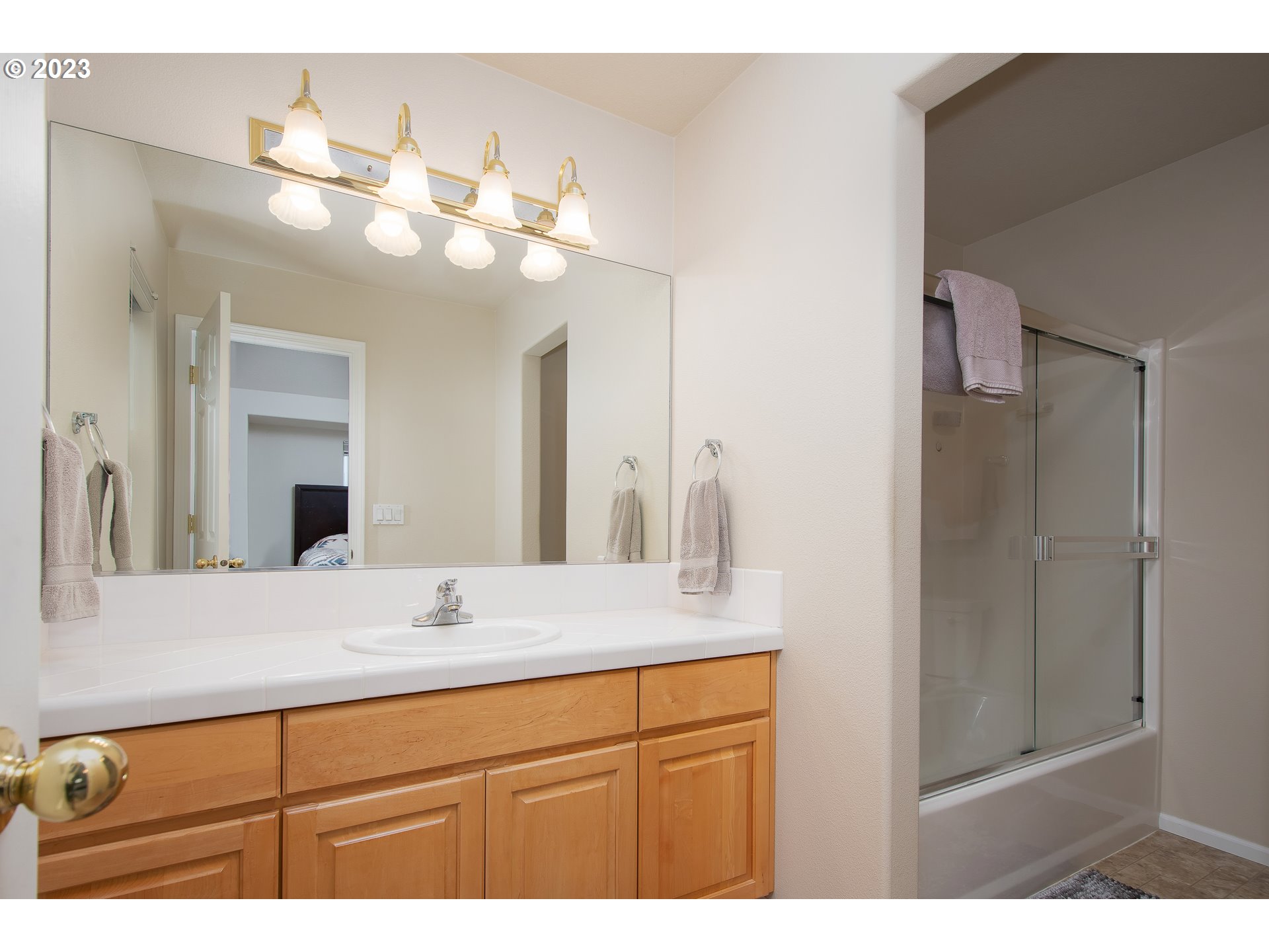 552 Northeast Bridgeton Road Portland, OR 97211 - Photo 37 of 47 Gallery Image 37