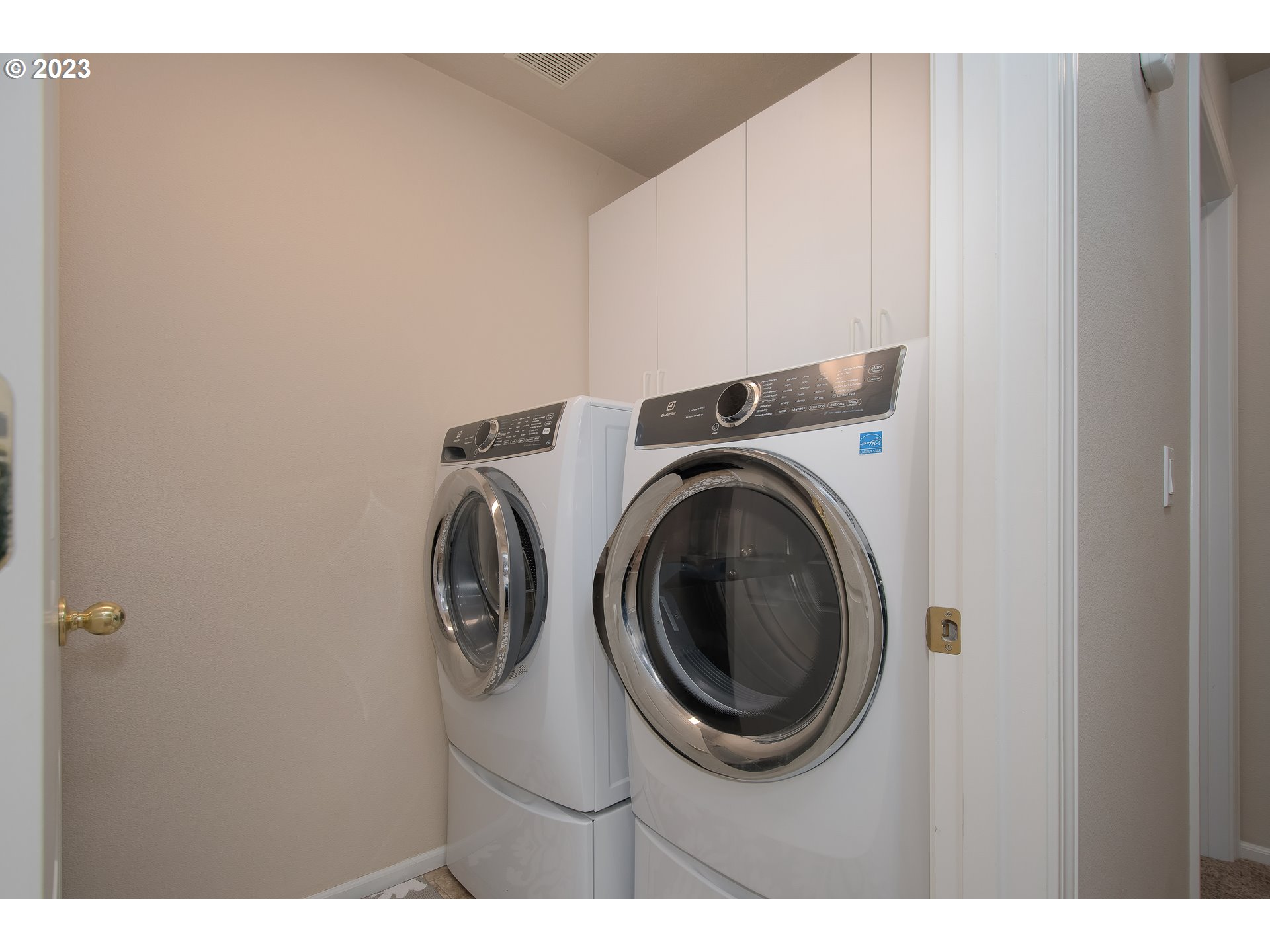 552 Northeast Bridgeton Road Portland, OR 97211 - Photo 38 of 47 Gallery Image 38