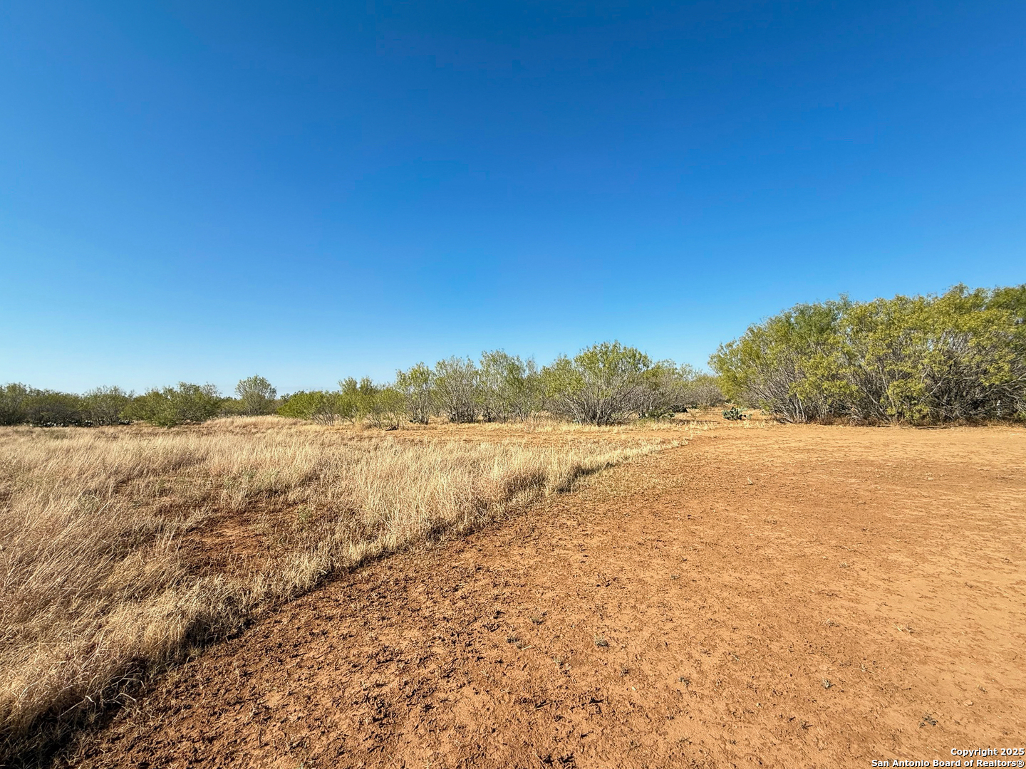 179 Private Road 6624 Devine, TX 78016 - Photo 12 of 20 a view of lake view and mountain
