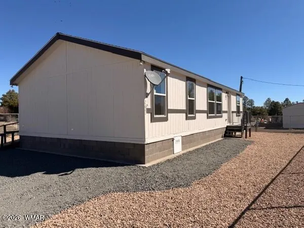 $230,000 | 2122 Meadow Lane, Overgaard, AZ 85933
