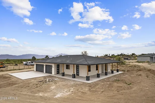 $535,000 | 102 South Montgomery Avenue, Vail, AZ 85641