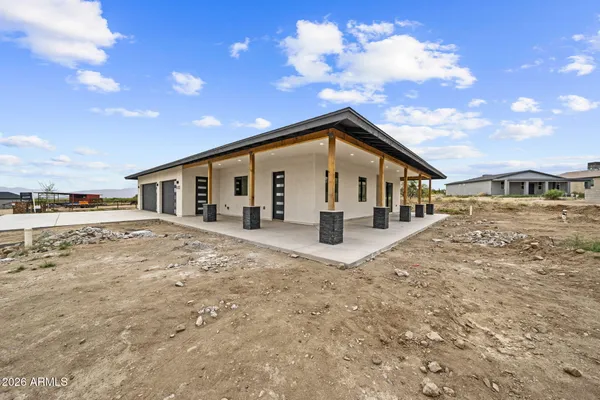 $535,000 | 102 South Montgomery Avenue, Vail, AZ 85641