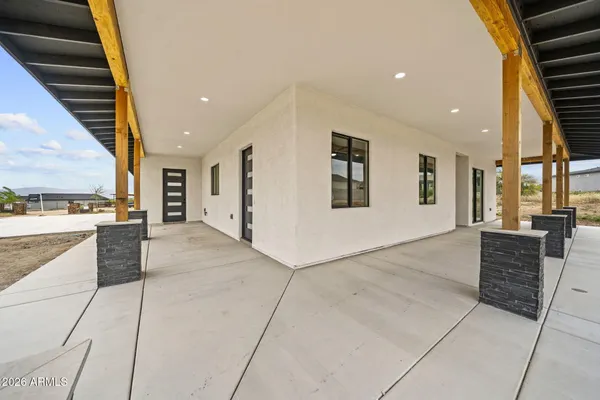 $535,000 | 102 South Montgomery Avenue, Vail, AZ 85641