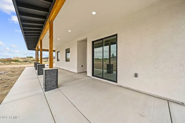 $535,000 | 102 South Montgomery Avenue, Vail, AZ 85641