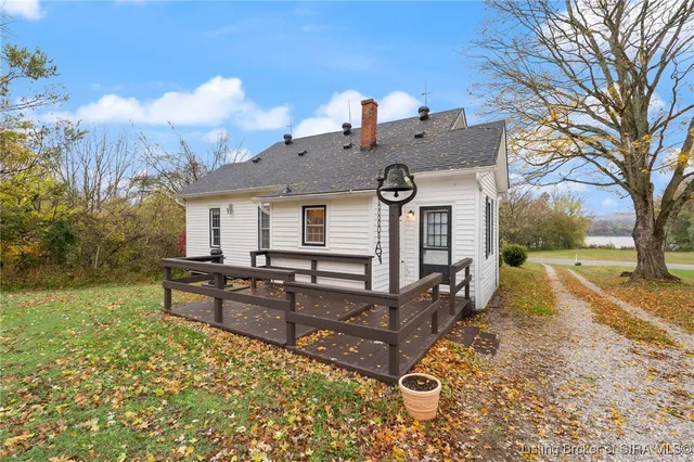 $325,000 | 14555 Old Highway 111 Southeast, Elizabeth, IN 47117