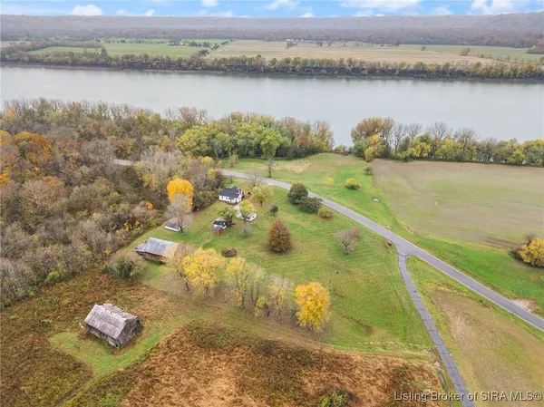 $325,000 | 14555 Old Highway 111 Southeast, Elizabeth, IN 47117