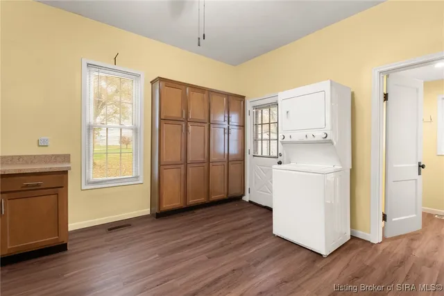 $325,000 | 14555 Old Highway 111 Southeast, Elizabeth, IN 47117