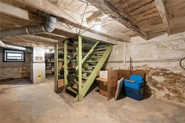 $325,000 | 14555 Old Highway 111 Southeast, Elizabeth, IN 47117