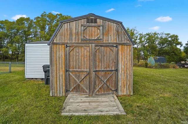 $139,900 | 10930 Yoder Road, Roanoke, IN 46783