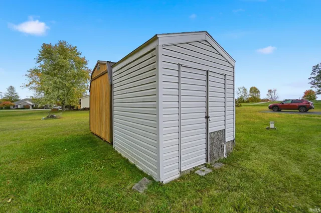 $139,900 | 10930 Yoder Road, Roanoke, IN 46783