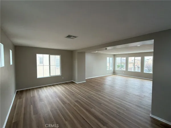 $3,500 | 44148 48th Street West, Lancaster, CA 93536