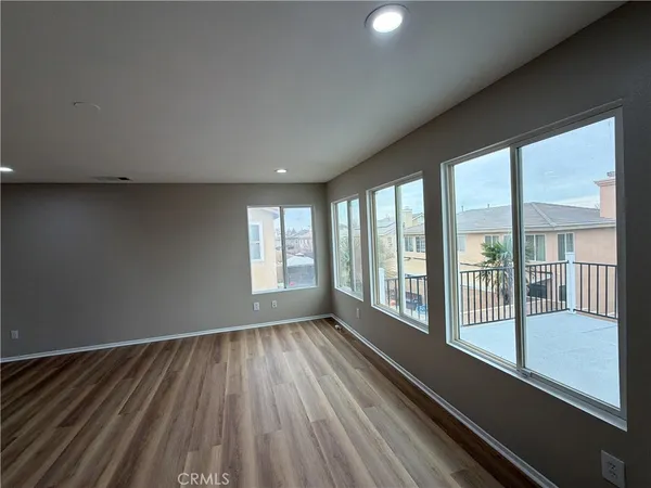 $3,500 | 44148 48th Street West, Lancaster, CA 93536