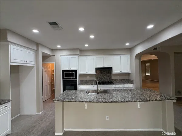 $3,500 | 44148 48th Street West, Lancaster, CA 93536