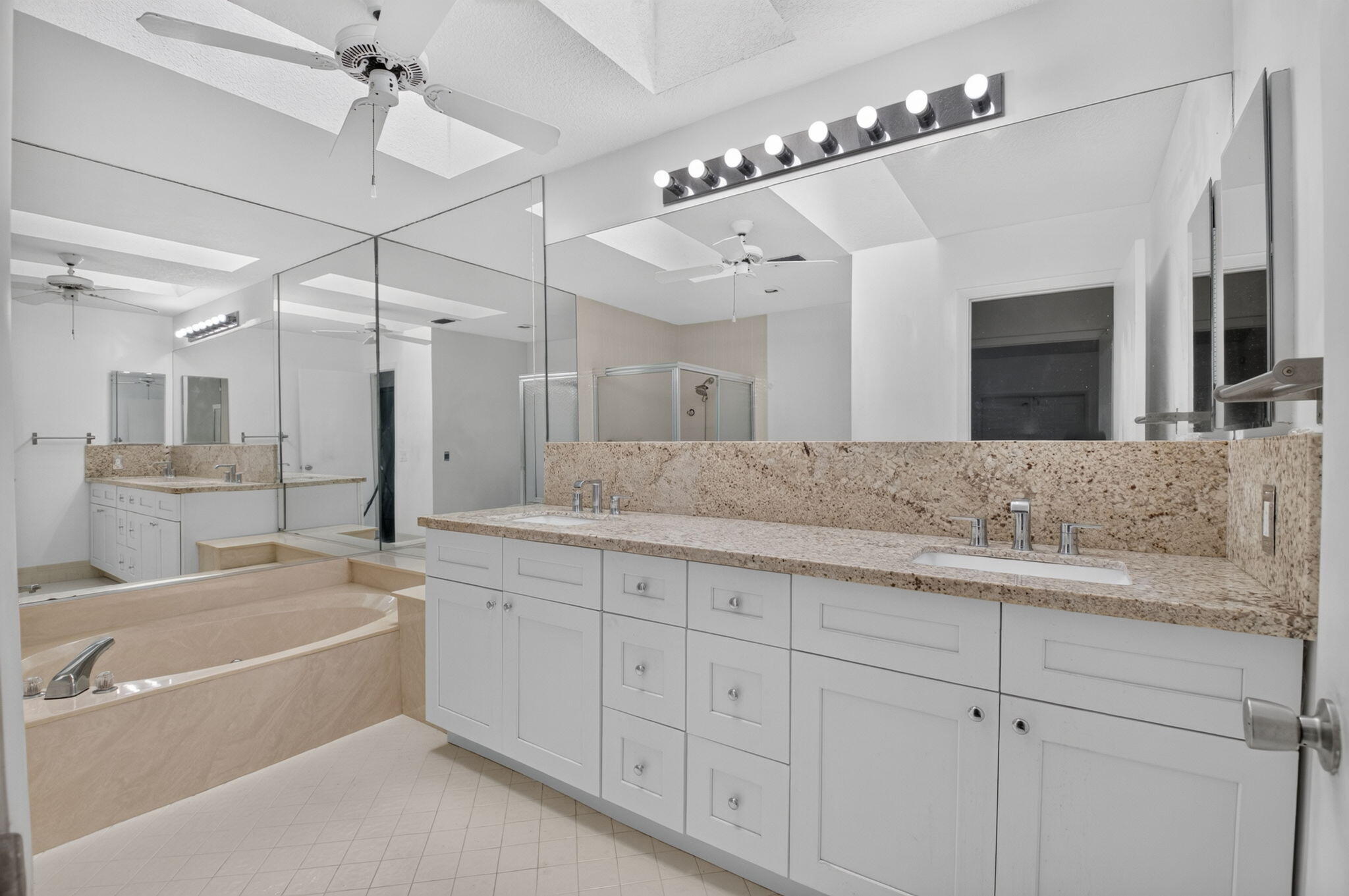11134 Highland Circle Boca Raton, FL 33428 - Photo 18 of 88 Primary Bathroom
