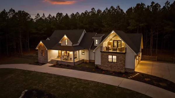$975,000 | 4190 Crockett Pointe, Jasper, TN 37347