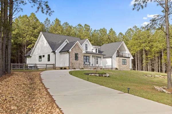 $975,000 | 4190 Crockett Pointe, Jasper, TN 37347