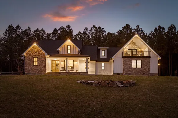 $975,000 | 4190 Crockett Pointe, Jasper, TN 37347