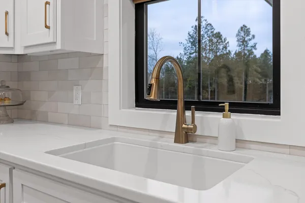 $975,000 | 4190 Crockett Pointe, Jasper, TN 37347