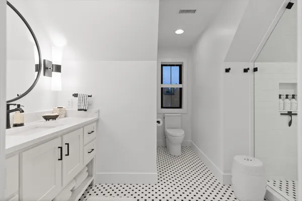 $975,000 | 4190 Crockett Pointe, Jasper, TN 37347