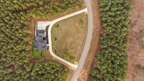 $975,000 | 4190 Crockett Pointe, Jasper, TN 37347