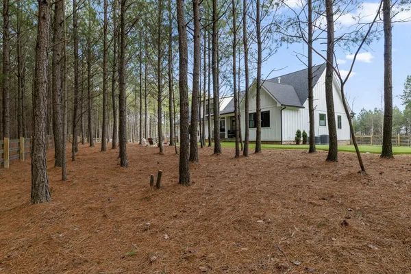 $975,000 | 4190 Crockett Pointe, Jasper, TN 37347