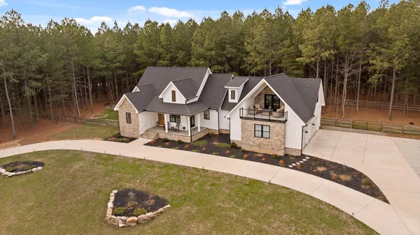 $975,000 | 4190 Crockett Pointe, Jasper, TN 37347