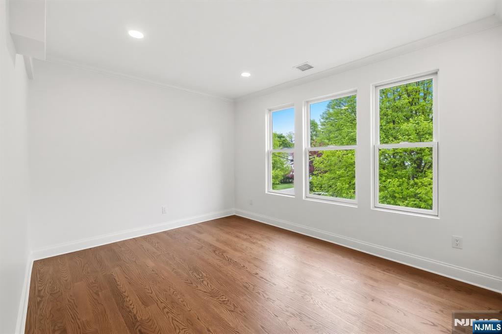 120 Hope Street Ridgewood, NJ 07450 - Photo 21 of 36