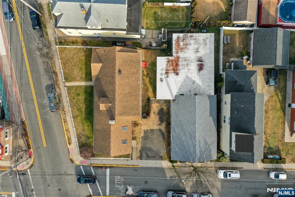 84 Locust Avenue, Unit 2 Wallington, NJ 07057 - Photo 12 of 18