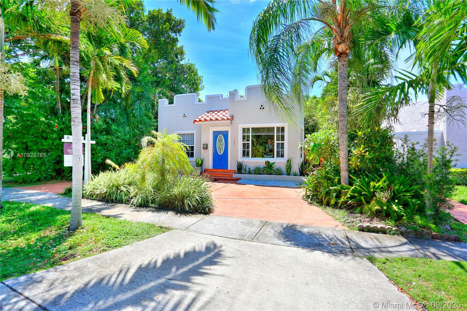 452 Southwest 26th Road Miami, FL 33129 - Photo 1 of 28 Gallery Image 1