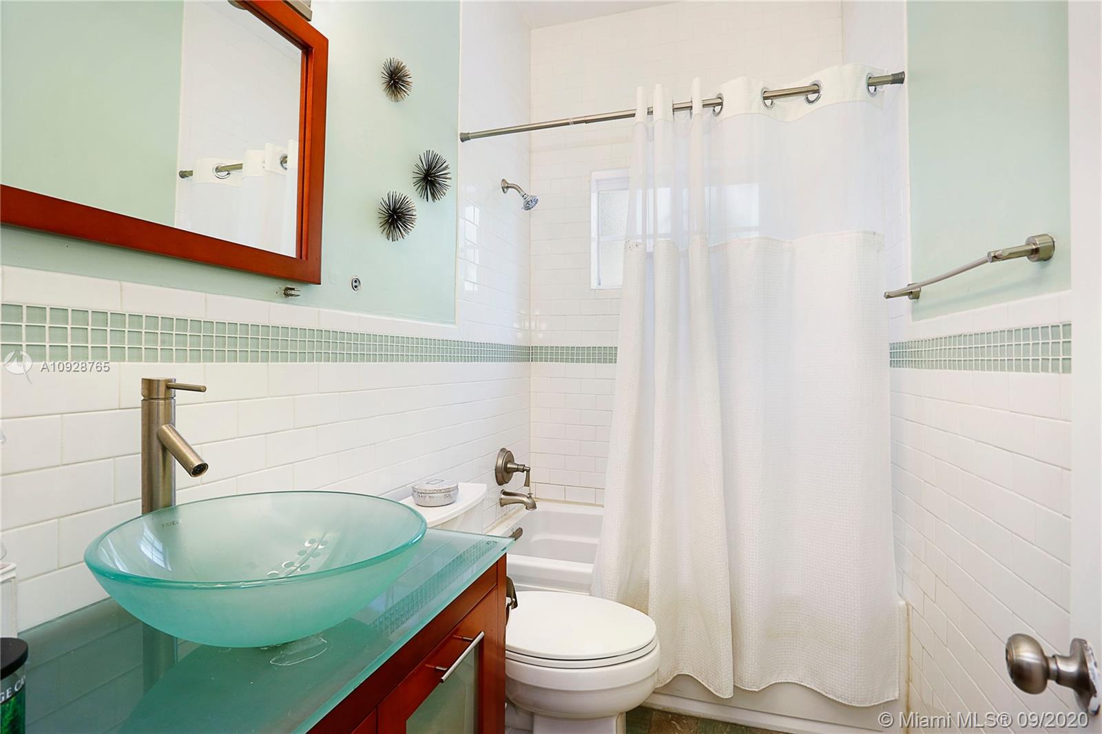 452 Southwest 26th Road Miami, FL 33129 - Photo 14 of 28 Gallery Image 14