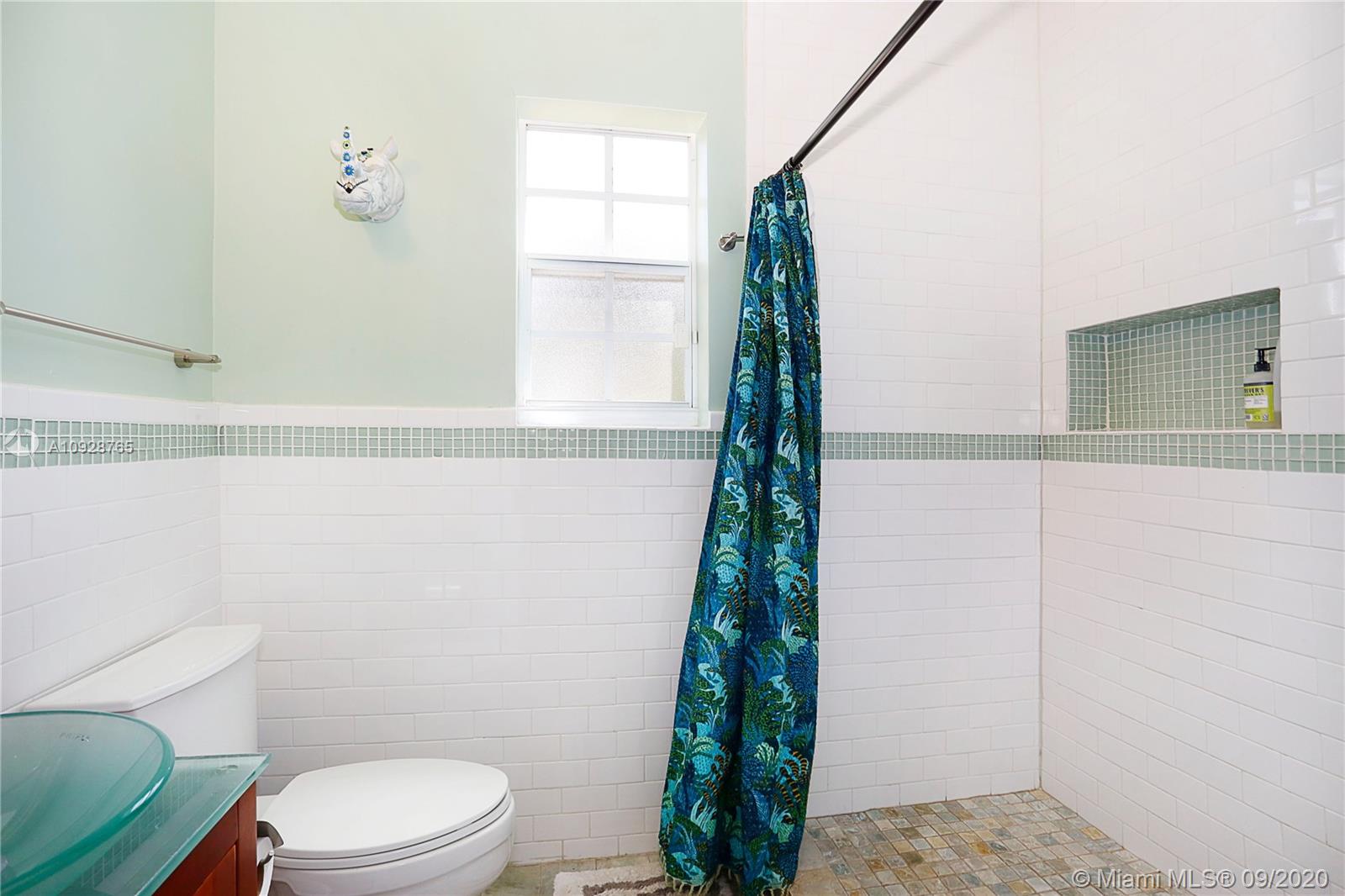 452 Southwest 26th Road Miami, FL 33129 - Photo 15 of 28 Gallery Image 15
