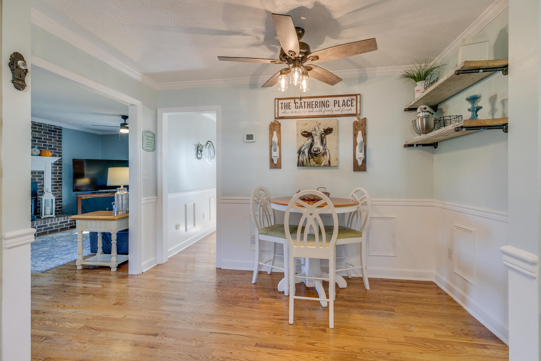 2098 Sharron Road Kingsport, TN 37660 - Photo 15 of 58 015