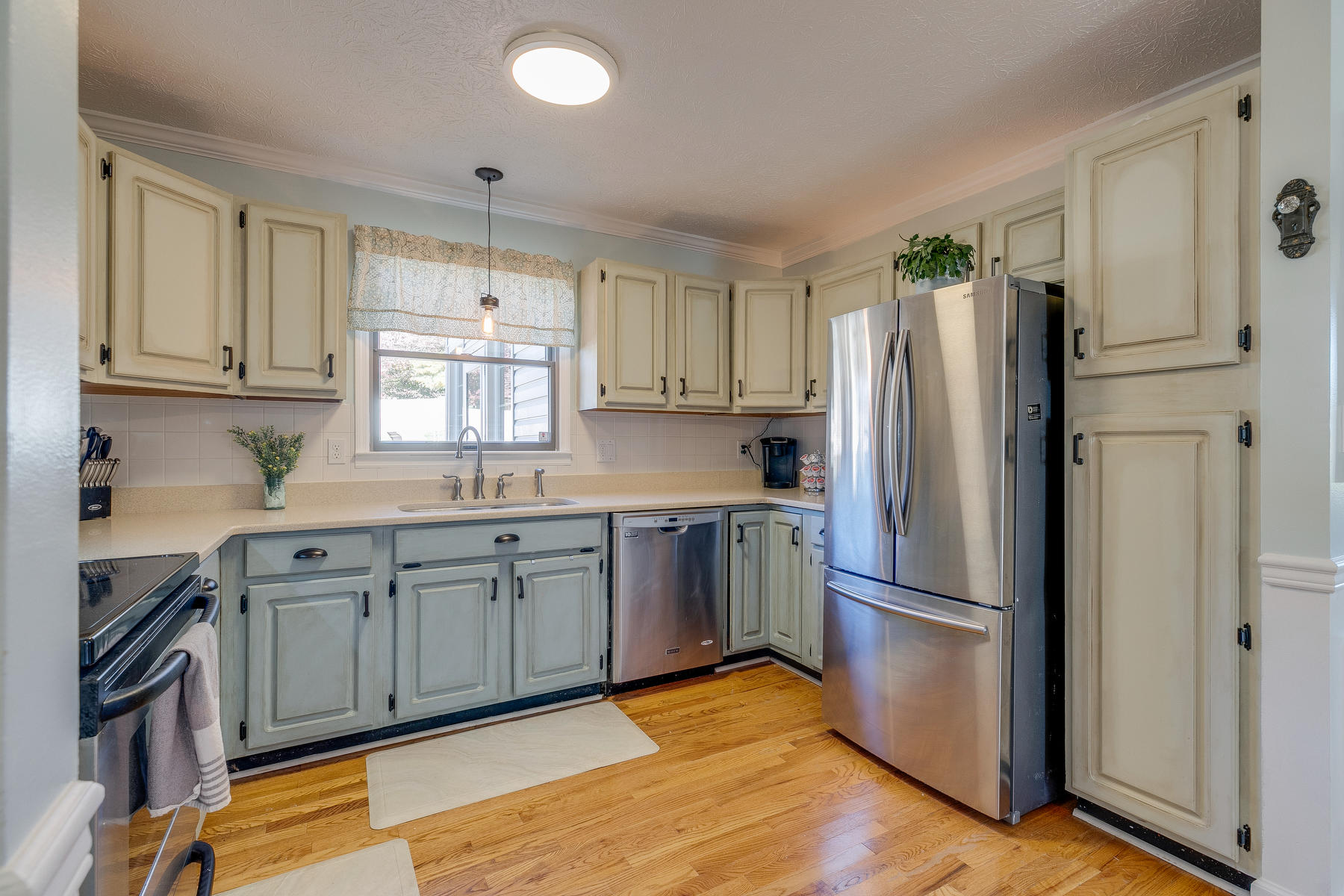 2098 Sharron Road Kingsport, TN 37660 - Photo 18 of 58 018
