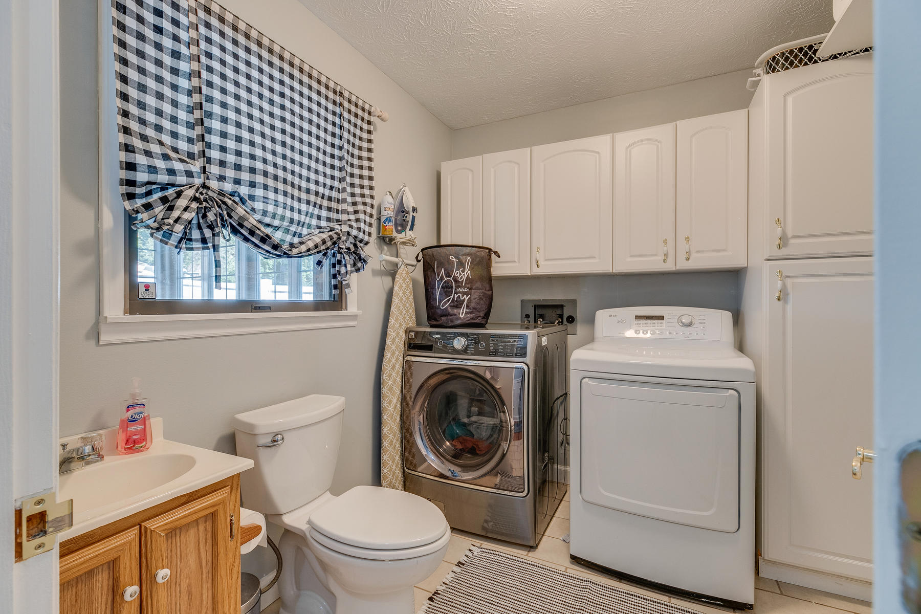 2098 Sharron Road Kingsport, TN 37660 - Photo 26 of 58 026
