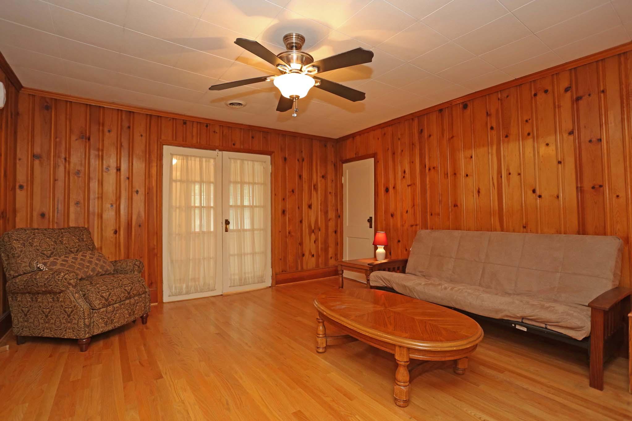 1086 Lynn Lane Blue Ridge, VA 24064 - Photo 11 of 48 lynn1010