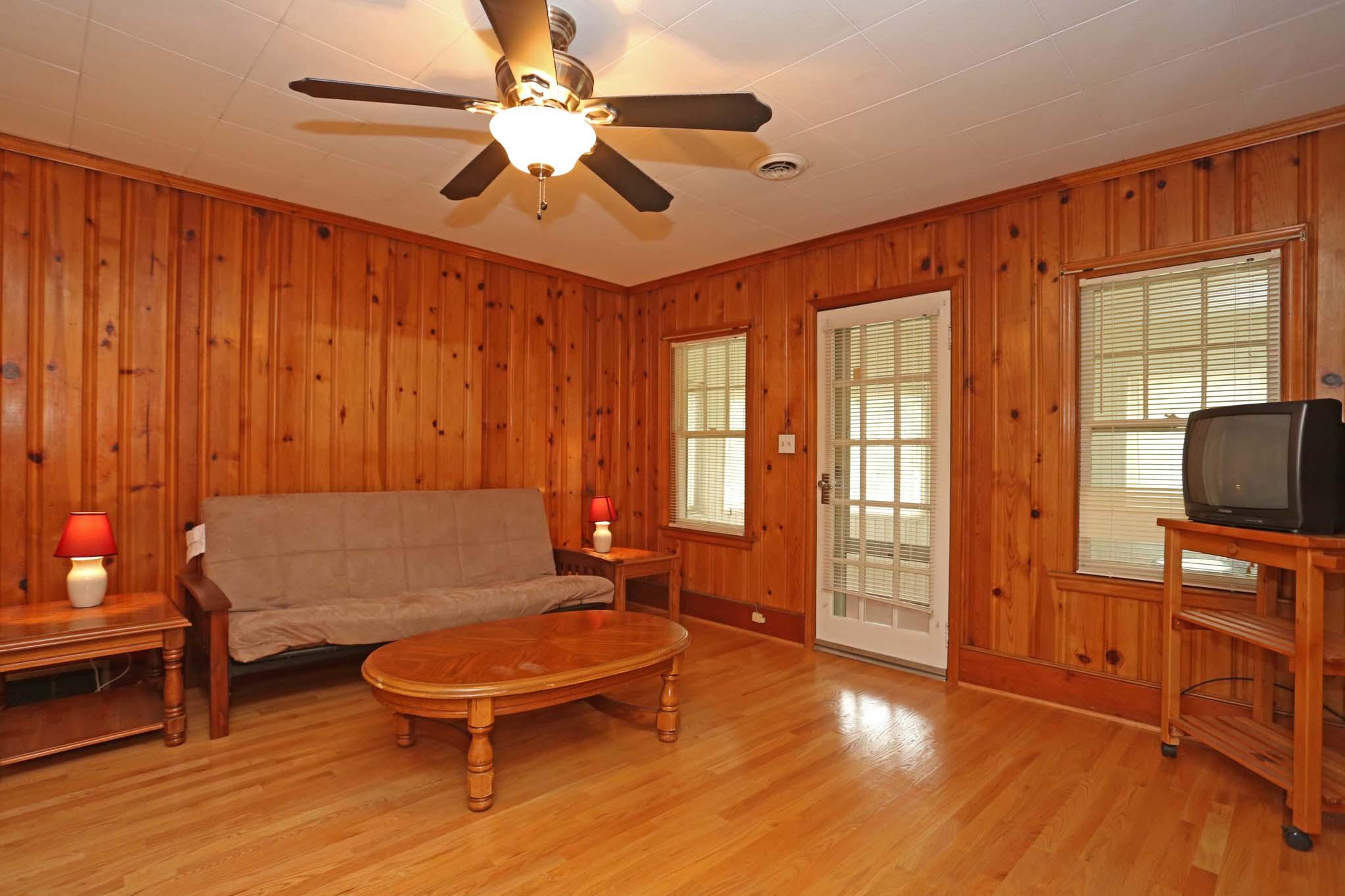 1086 Lynn Lane Blue Ridge, VA 24064 - Photo 12 of 48 lynn1011