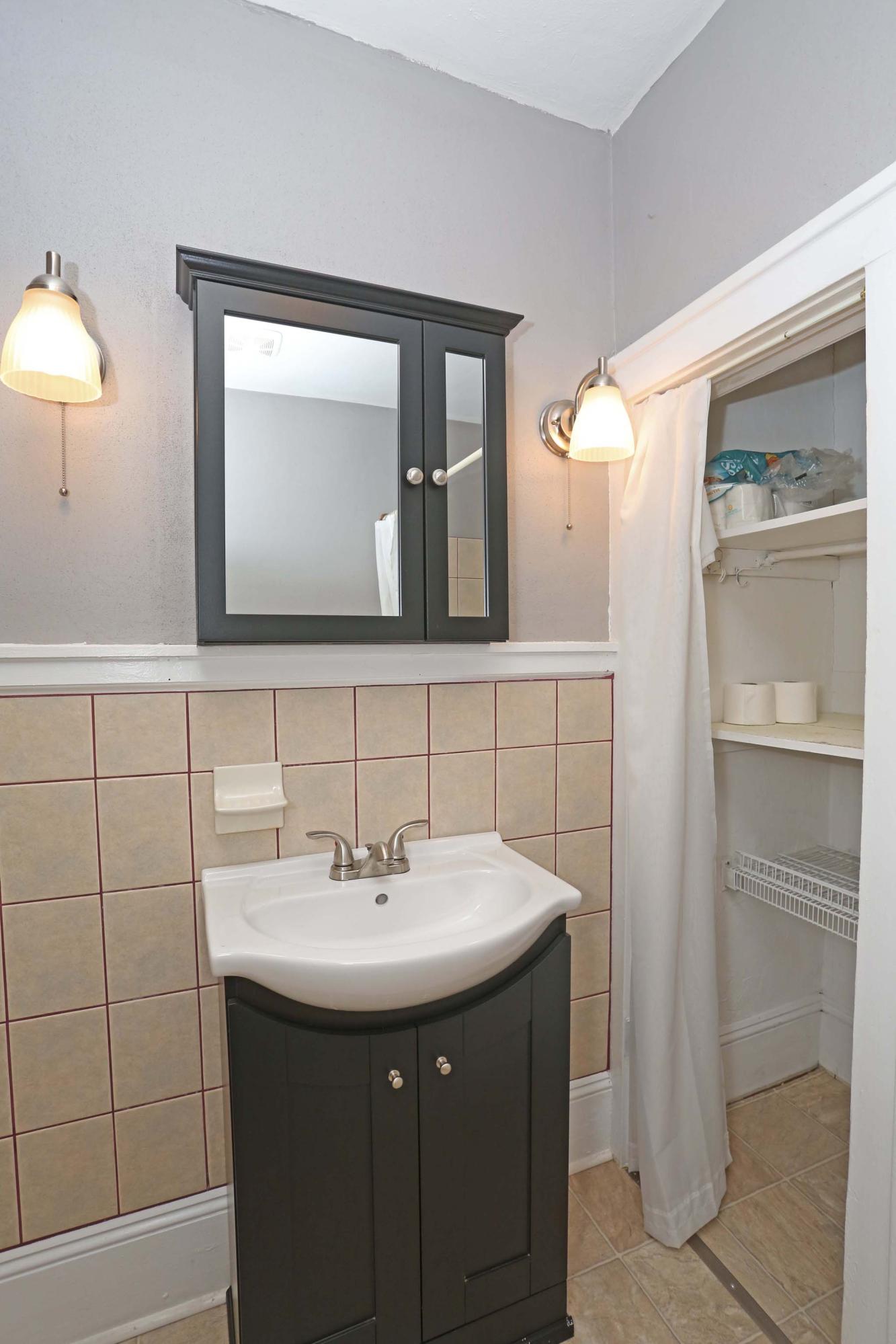 1086 Lynn Lane Blue Ridge, VA 24064 - Photo 20 of 48 lynn1021