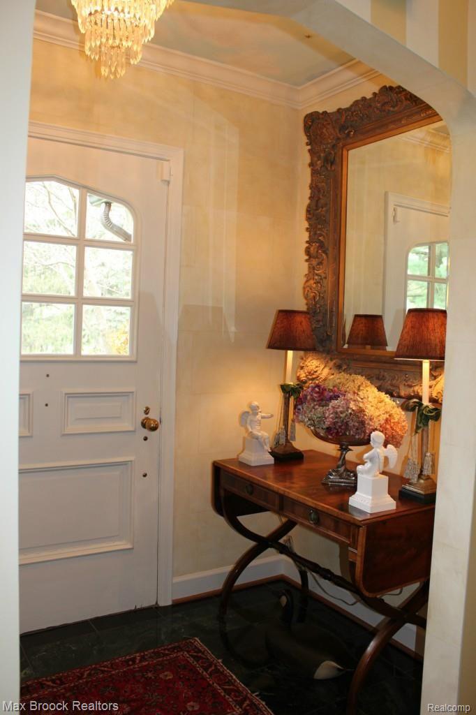 4875 Charing Cross Road Bloomfield Hills, MI 48304 - Photo 25 of 45 IMG_7410 - Copy.jpg