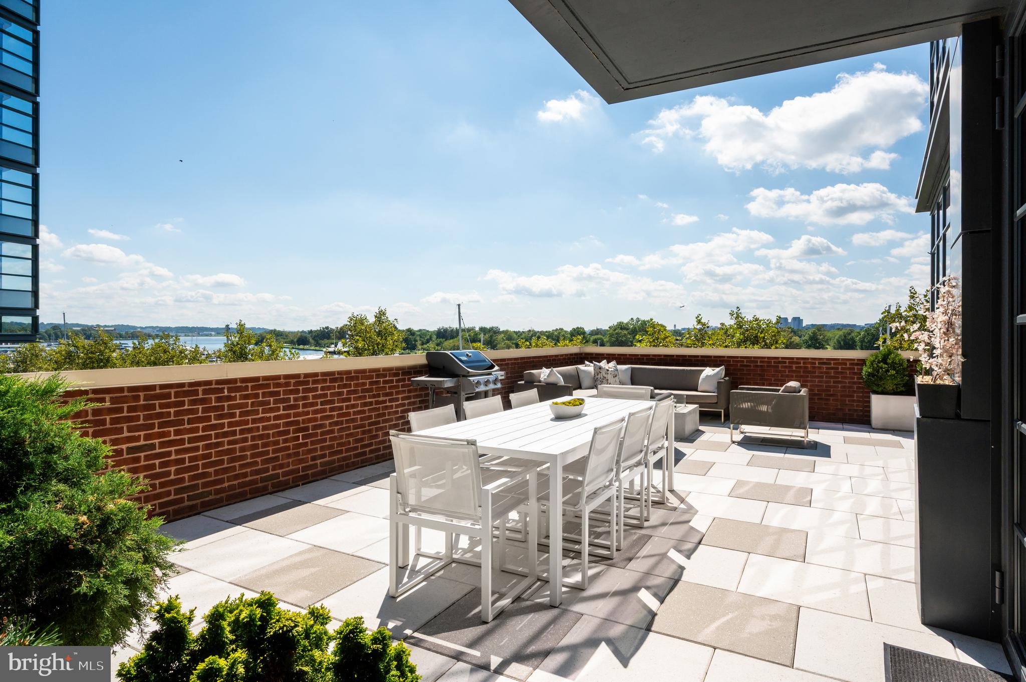 45 Sutton Square Southwest, Unit 306 Washington, DC 20024 - Photo 17 of 50 800 Square Foot Private Terrace