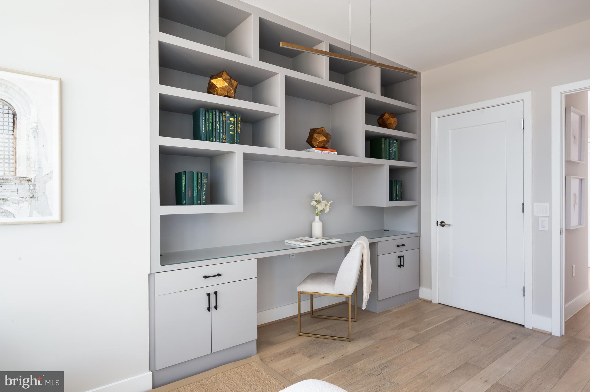 45 Sutton Square Southwest, Unit 306 Washington, DC 20024 - Photo 30 of 50 Thoughtful Built-Ins