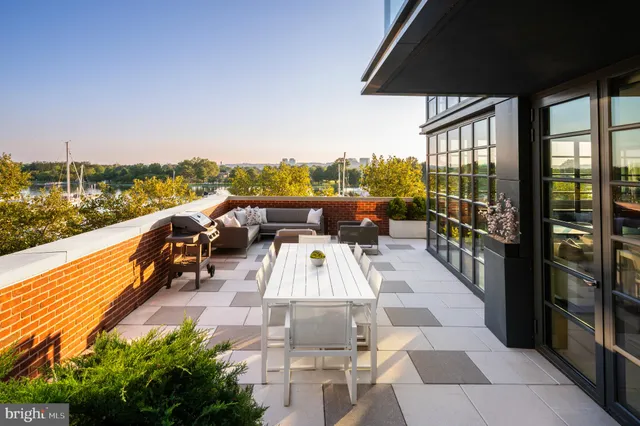 $3,500,000 | 45 Sutton Square Southwest, Unit 306, Washington, DC 20024