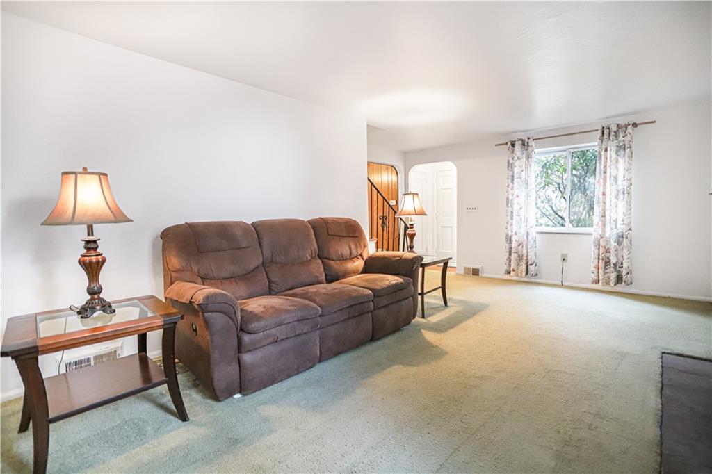 120 Richard Road Wexford, PA 15090 - Photo 6 of 25 Gallery Image 6