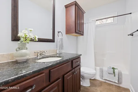 $240,000 | 120 Mirada Lane, Lafayette, LA 70508