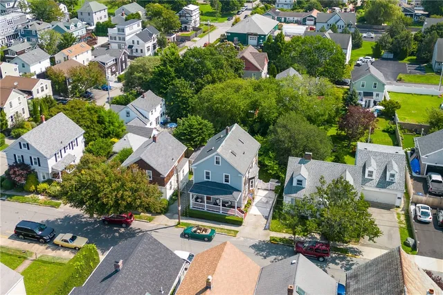$4,500 | 68 Roseneath Avenue, Newport, RI 02840