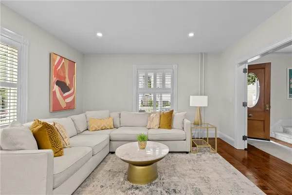 $4,500 | 68 Roseneath Avenue, Newport, RI 02840